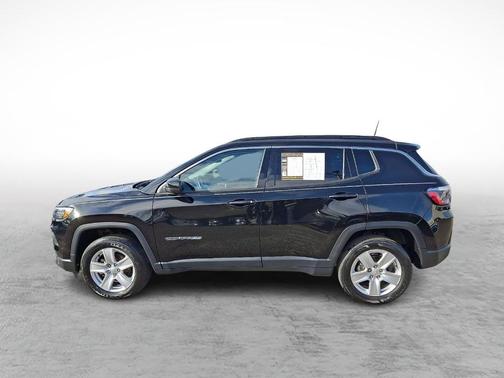 Diamond Black 2022 Jeep Compass Latitude