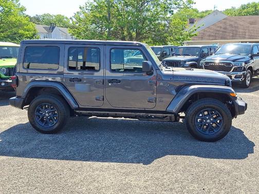 Granite Crystal Clearcoat Metallic 2026 Jeep Wrangler Sport