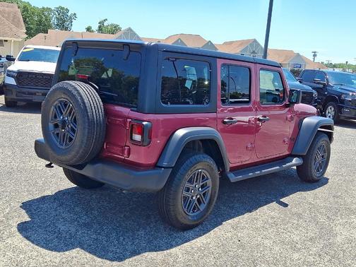 Tuscadero Pearlcoat 2026 Jeep Wrangler Sport