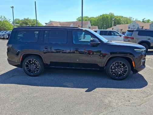 Gloss Black 2026 Jeep Grand Wagoneer Summit Obsidian