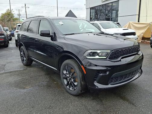 DB Black Crystal Clearcoat 2026 Dodge Durango GT