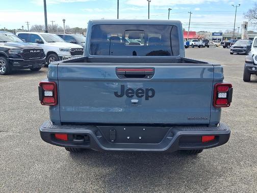 Anvil Clearcoat 2026 Jeep Gladiator Sport