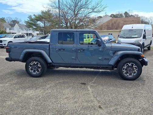 Anvil Clearcoat 2026 Jeep Gladiator Sport
