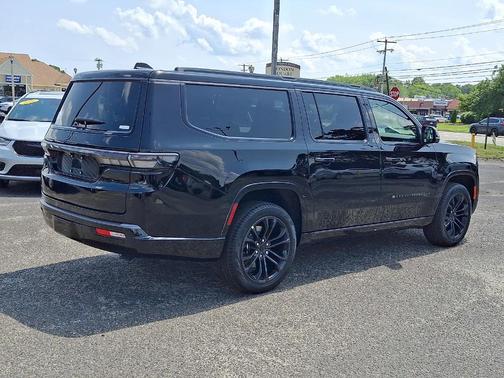 Gloss Black 2026 Jeep Grand Wagoneer L Summit