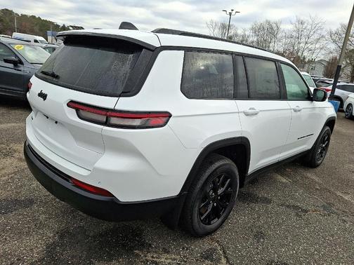 2025 Jeep Grand Cherokee L Laredo