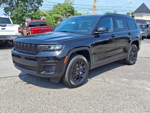 2025 Jeep Grand Cherokee L Laredo