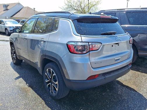 Billet Silver Metallic Clearcoat 2022 Jeep Compass Limited