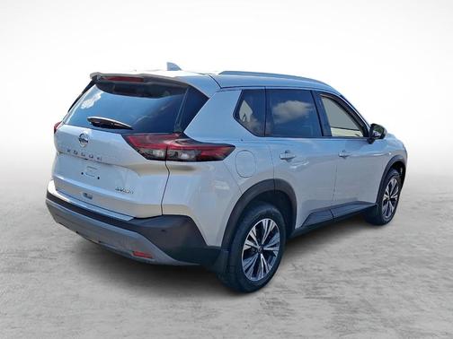 Brilliant Silver Metallic 2021 Nissan Rogue SV