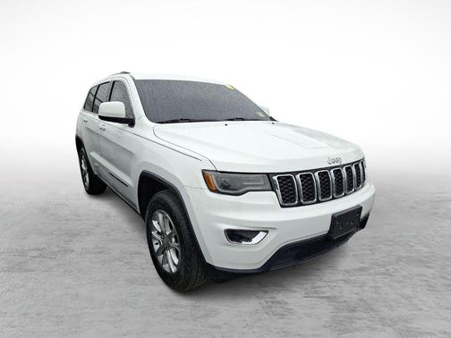 Bright White Clearcoat 2021 Jeep Grand Cherokee Laredo E