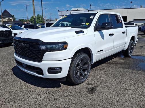 Bright White Clearcoat 2026 RAM 1500 Big Horn/Lone Star