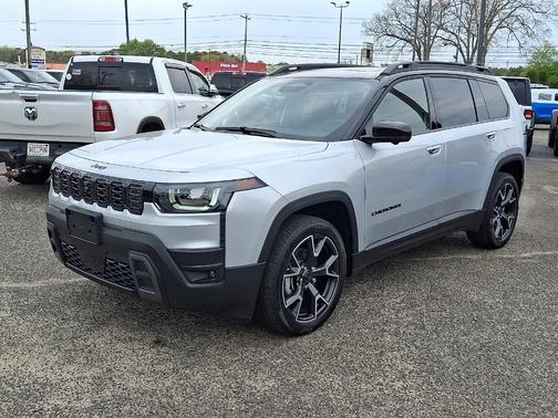 Silver Zynith 2026 Jeep Cherokee Overland