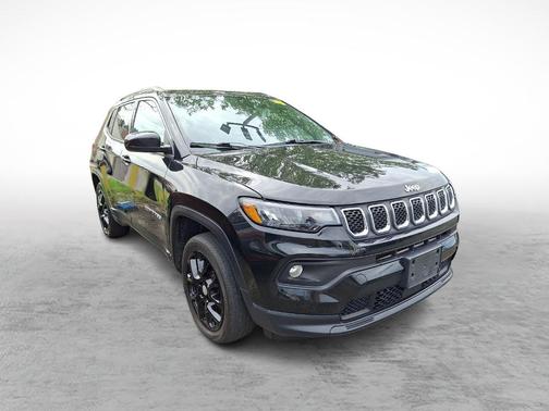 Diamond Black 2023 Jeep Compass Latitude Lux