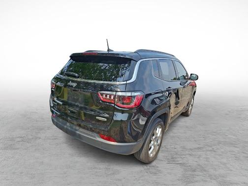 Diamond Black 2023 Jeep Compass Latitude Lux