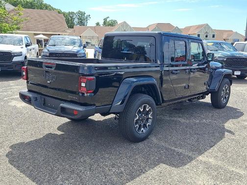 Black Clearcoat 2026 Jeep Gladiator Sport