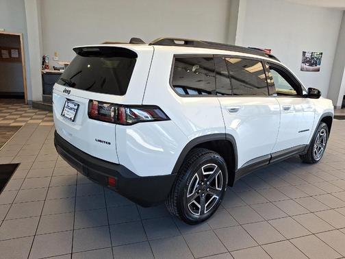 2026 Jeep Cherokee LAREDO/LIMITED