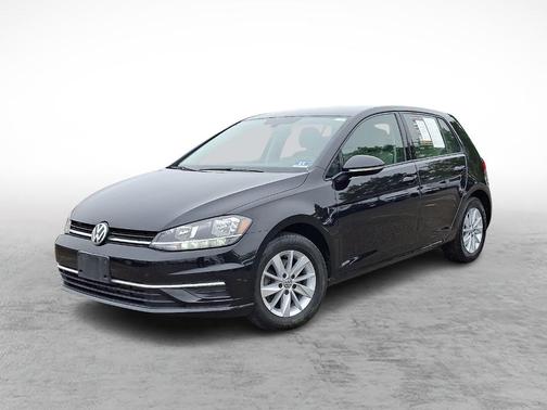 2018 Volkswagen Golf TSI S