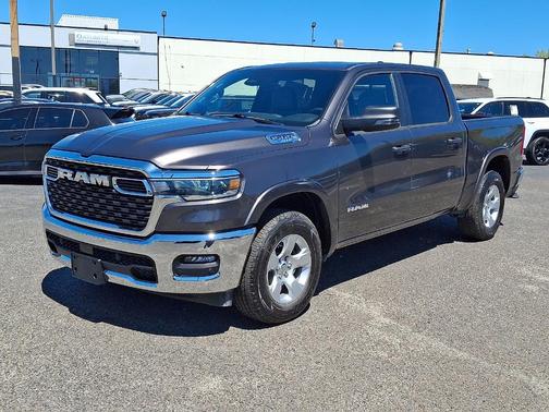 Granite Crystal Clearcoat Metallic 2026 RAM 1500 Big Horn/Lone Star