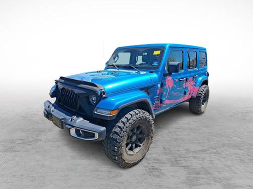 Bikini Pearlcoat 2020 Jeep Wrangler Unlimited Sahara