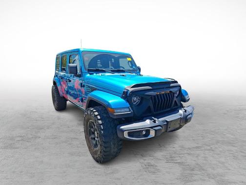 Bikini Pearlcoat 2020 Jeep Wrangler Unlimited Sahara