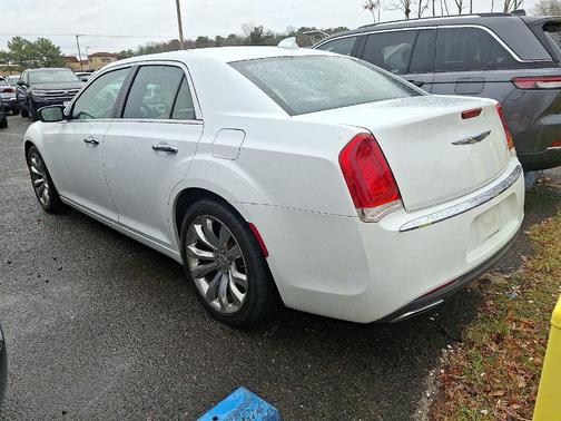 2018 Chrysler 300 Limited