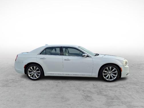 2018 Chrysler 300 Limited