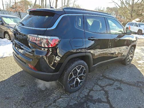 Diamond Black 2026 Jeep Compass Limited