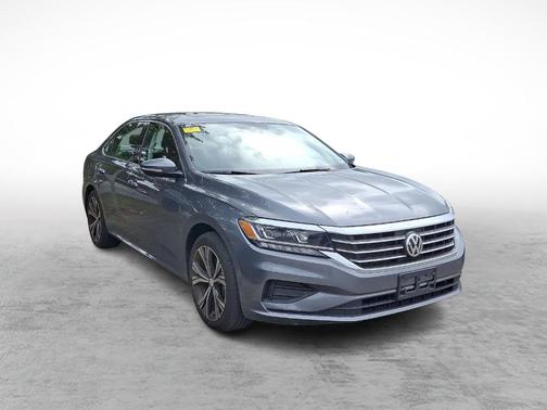 2022 Volkswagen Passat 2.0T SE