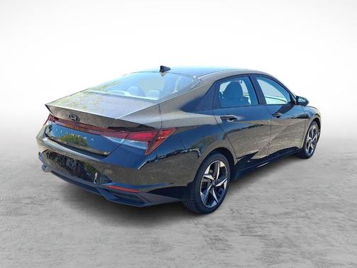 Phantom Black 2023 Hyundai ELANTRA SEL