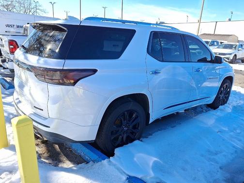 2021 Chevrolet Traverse Premier
