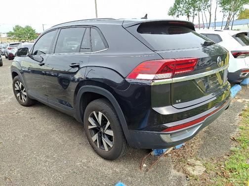 2021 Volkswagen Atlas Cross Sport 2.0T SE