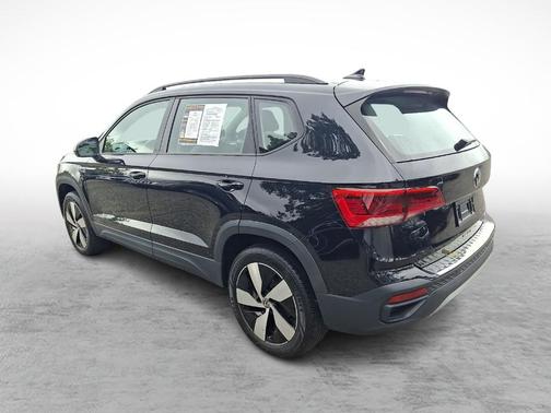 Deep Black Pearl Effect 2024 Volkswagen Taos 1.5T S