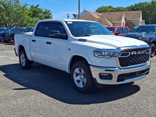 Bright White Clearcoat 2026 RAM 1500 Big Horn/Lone Star