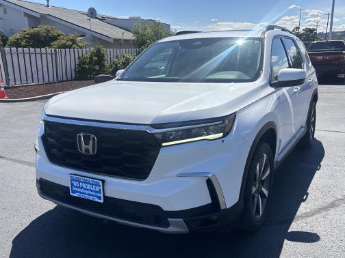 Platinum White Pearl 2023 Honda Pilot