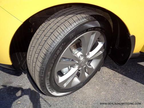 Solar Yellow 2016 Kia Soul +
