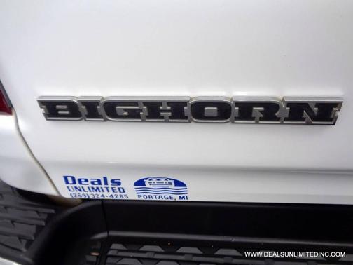 Bright White Clearcoat 2023 RAM 1500 Big Horn/Lone Star