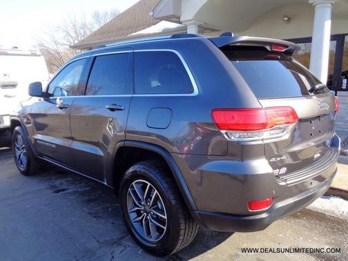 2019 Jeep Grand Cherokee Laredo