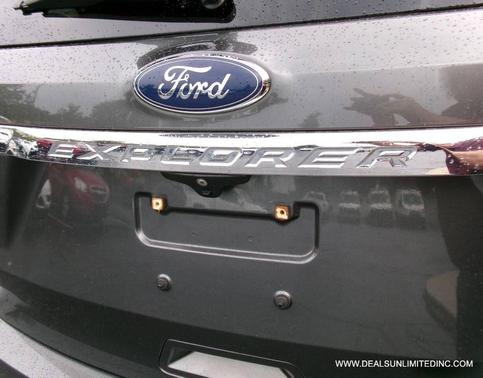 Gray 2017 Ford Explorer XLT