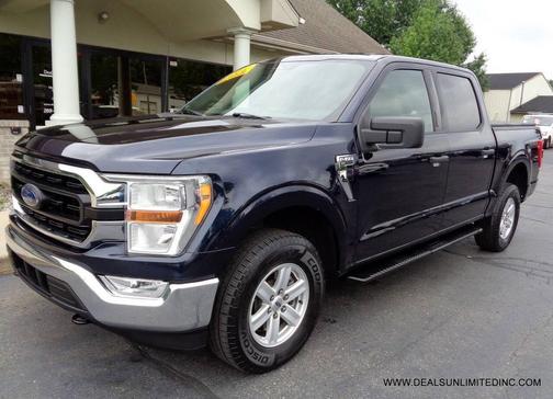 Blue 2022 Ford F-150 XLT