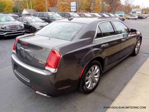 2019 Chrysler 300 Limited