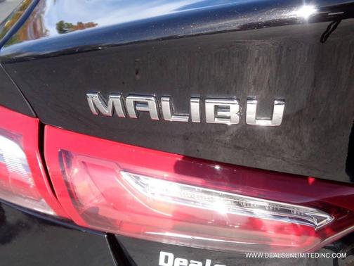 2022 Chevrolet Malibu FWD LT