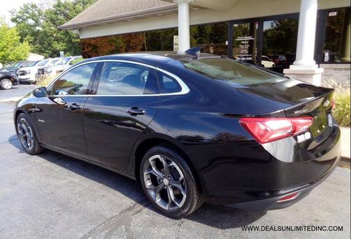 2022 Chevrolet Malibu FWD LT