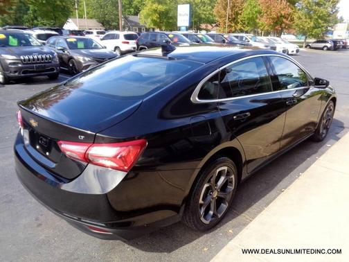 2022 Chevrolet Malibu FWD LT