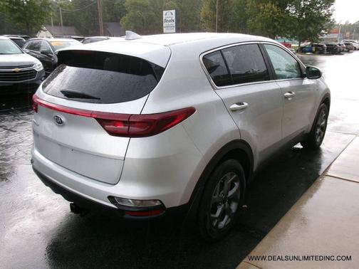 Sparkling Silver 2020 Kia Sportage LX
