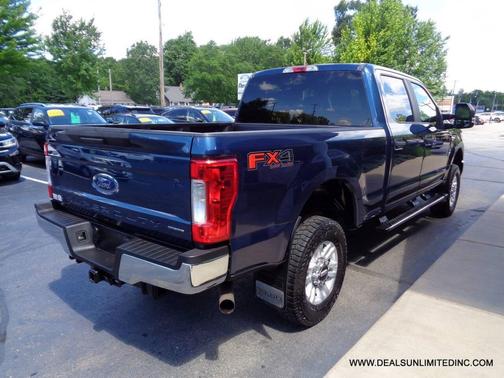 Blue Jeans Metallic 2017 Ford F-350 XLT