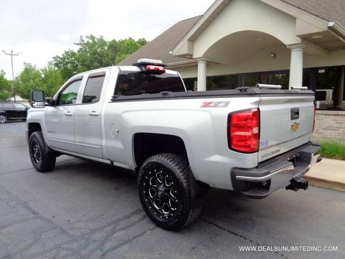 Silver Ice Metallic 2017 Chevrolet Silverado 2500 LT