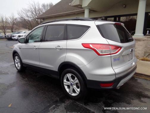Ingot Silver Metallic 2014 Ford Escape SE