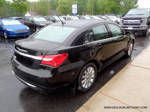 2013 Chrysler 200 Touring
