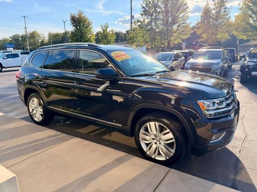 Deep Black Pearl 2018 Volkswagen Atlas 3.6L SEL Premium