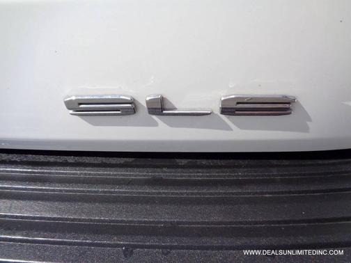 White 2021 GMC Yukon XL SLE