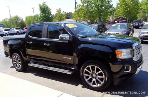 Onyx Black 2020 GMC Canyon Denali